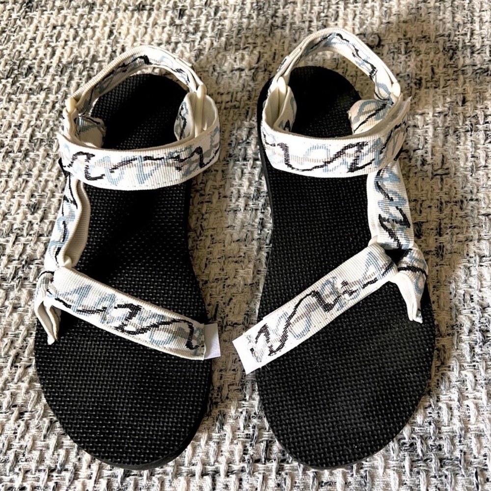 Women’s White Patterned Strap Sandals